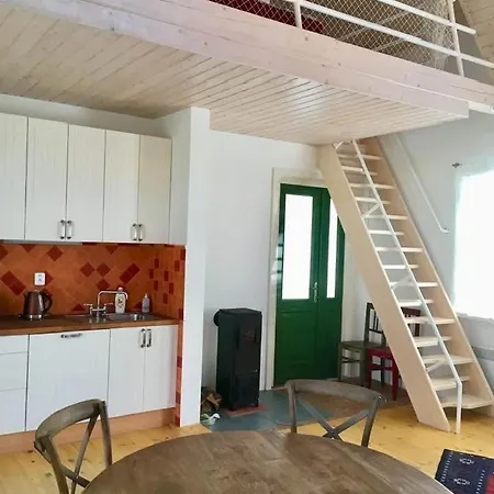Prazdninovy Dum V Narodnim Parku Cizov (South Moravian)